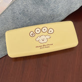 Niedlicher, verdickter Kontaktlinsenbehälter mit Welpenmotiv